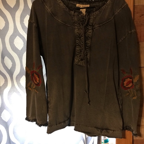 Scoops the size 2 to lace trimmed mini skirt - Picture 8 of 8